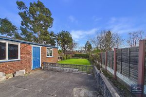 Photo 17- click for photo gallery